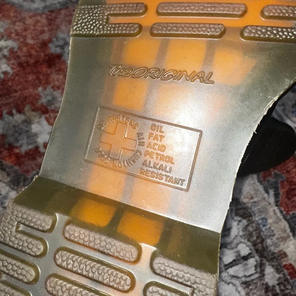 Dr. Martens 1460 Pascal Boots - Picture 3 of 9